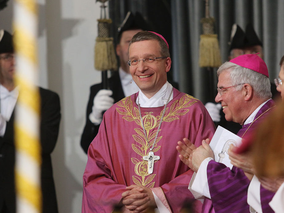 Bischof Dr. Michael Gerber feierlich in sein Amt als Bischof von Fulda eingeführt